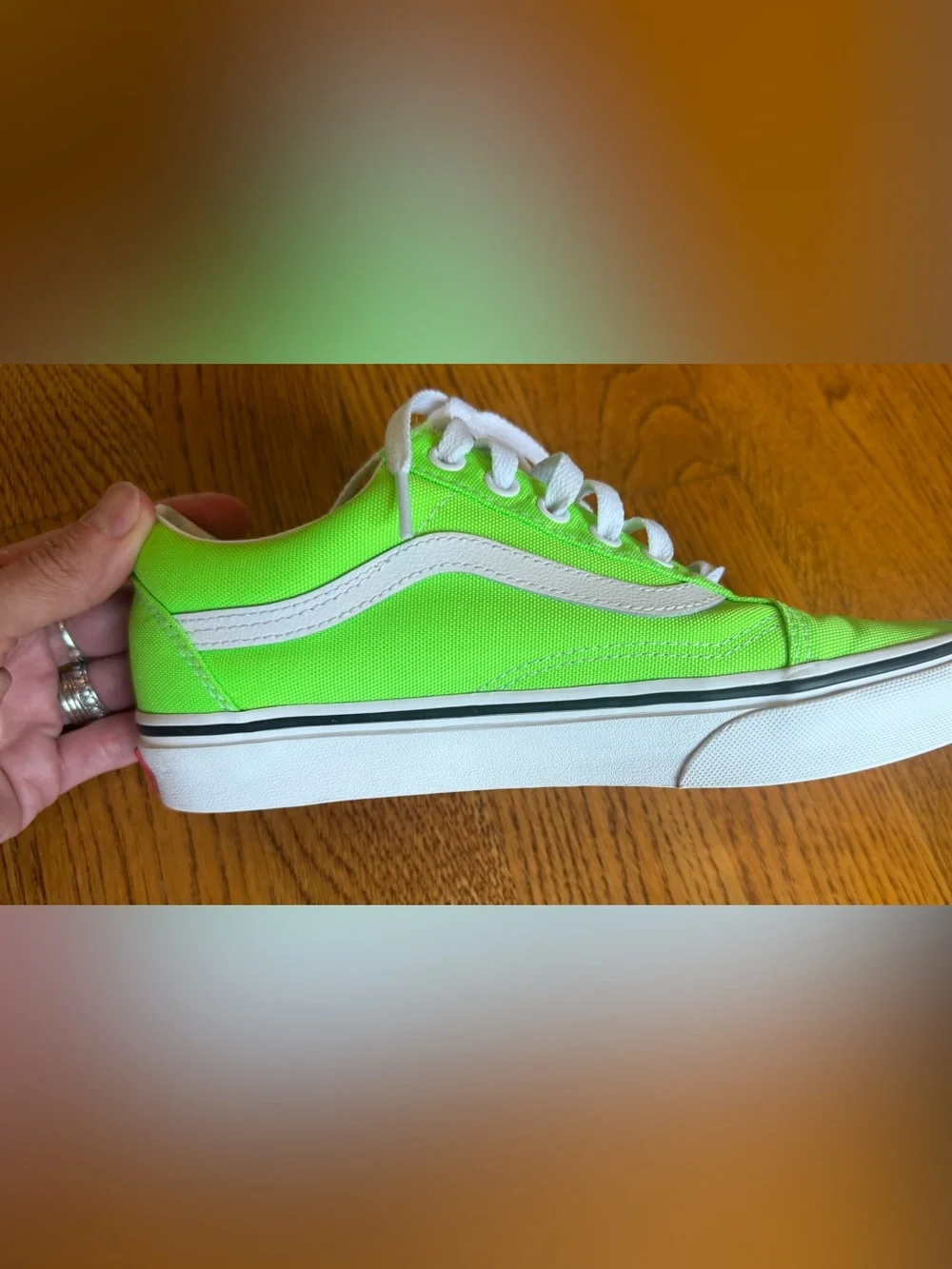 Vans Old Skool Neon Gecko Green Low Top Sneakers Women’s 7, Men’s 5.5 - Picture 5 of 14
